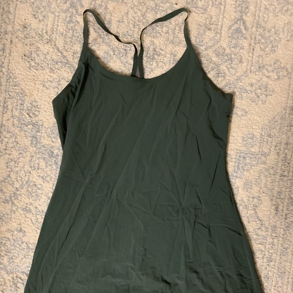 SOLD Outdoor Voices Exercise Dress Evergreen Large - Picture 3 of 5